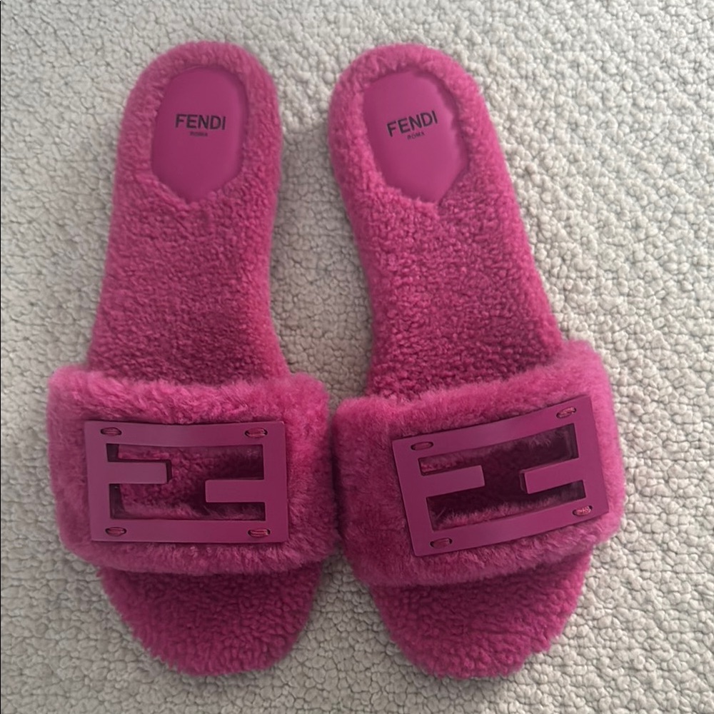 Fendi Vibrant Pink Furry Slides. No box. Dust bags included